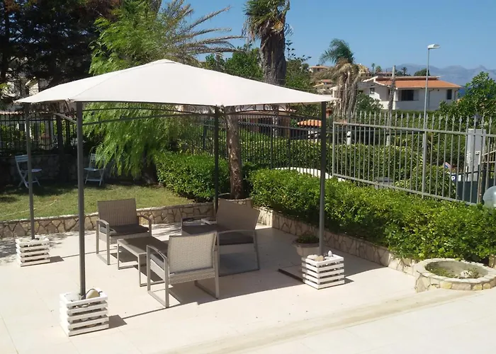 Villa Namali Just 100 Meters From The Sea !!!